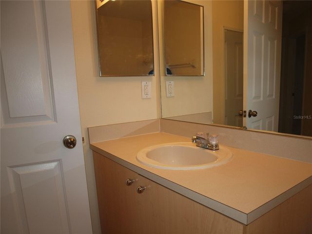 11536 11536 CRESTLAKE VILLAGE DR, Riverview, FL 33569