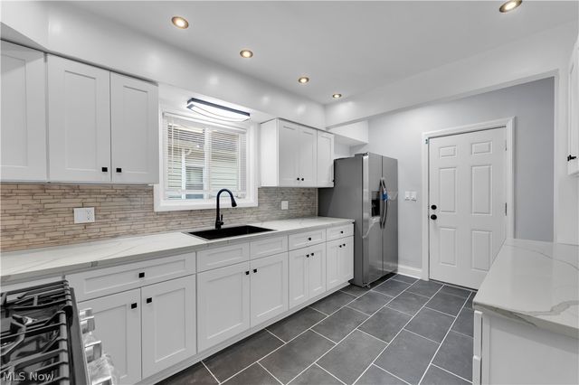 19151 Genesee Road, Euclid, OH 44117