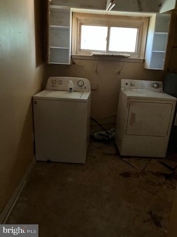216 FULTON ST, Hancock, MD 21750