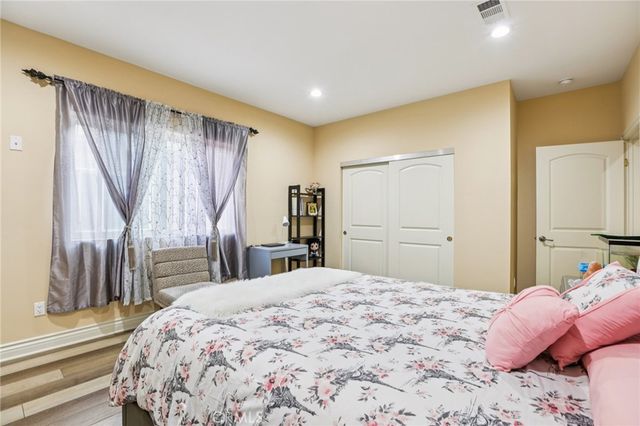 204 E 121st Street, Los Angeles, CA 90061