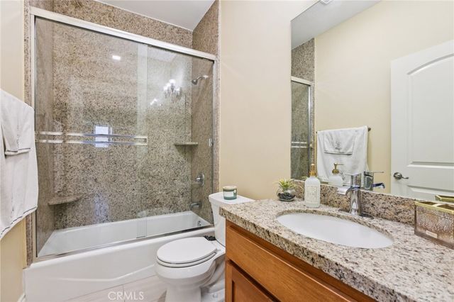 204 E 121st Street, Los Angeles, CA 90061