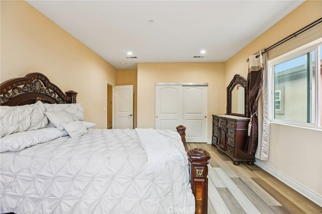 204 E 121st Street, Los Angeles, CA 90061