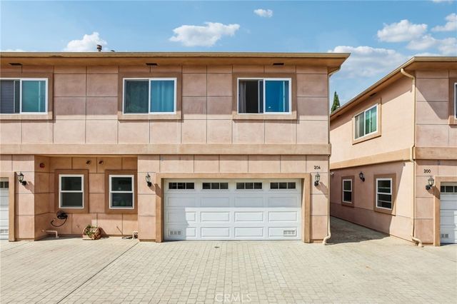 204 E 121st Street, Los Angeles, CA 90061