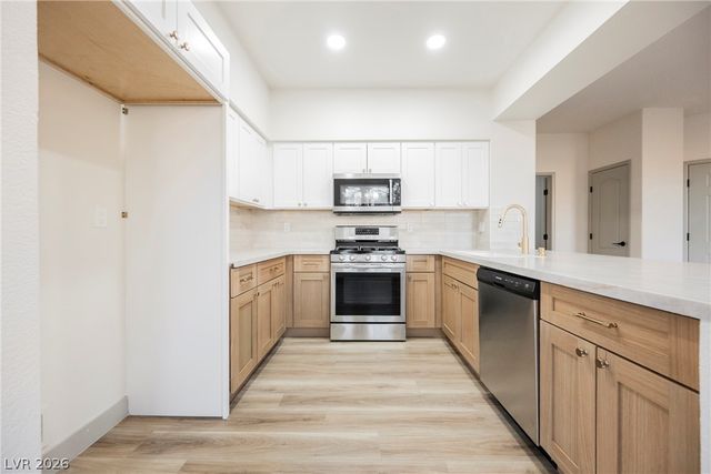 7701 Constanso Avenue 104, Las Vegas, NV 89128