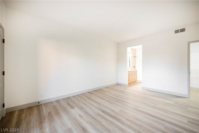 7701 Constanso Avenue 104, Las Vegas, NV 89128