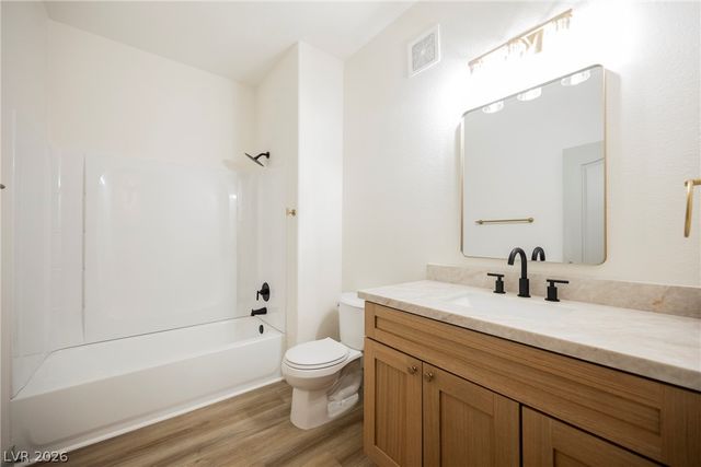 7701 Constanso Avenue 104, Las Vegas, NV 89128