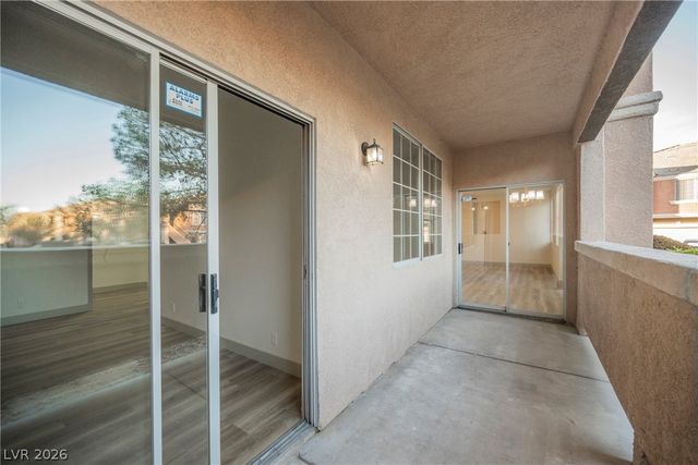 7701 Constanso Avenue 104, Las Vegas, NV 89128