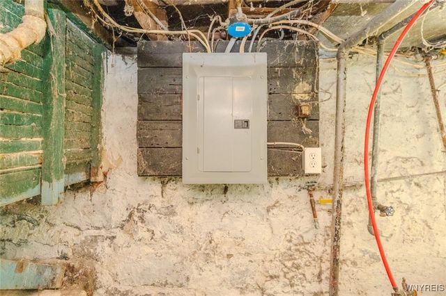 402 Wyoming Avenue, Buffalo, NY 14215