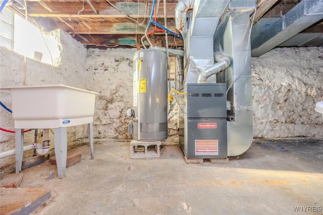 402 Wyoming Avenue, Buffalo, NY 14215