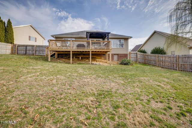 32 Taylor Ridge Court, Johnson City, TN 37601