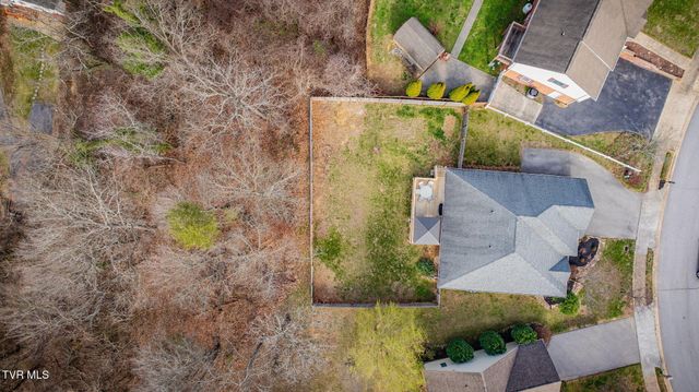 32 Taylor Ridge Court, Johnson City, TN 37601