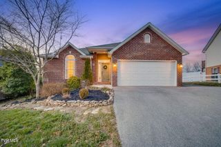 32 Taylor Ridge Court, Johnson City, TN 37601