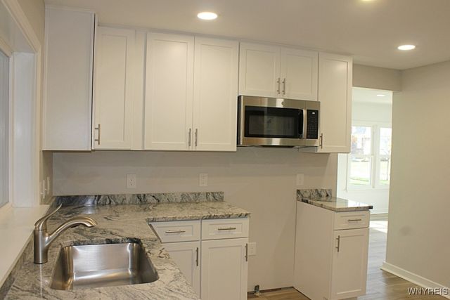 234 Treehaven Rd, Cheektowaga, NY 14215