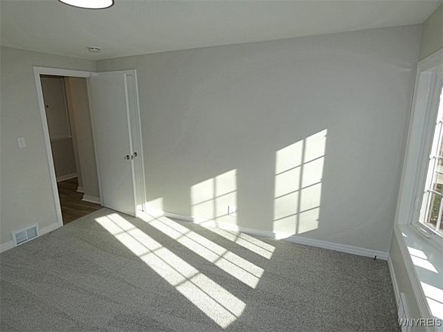 234 Treehaven Rd, Cheektowaga, NY 14215