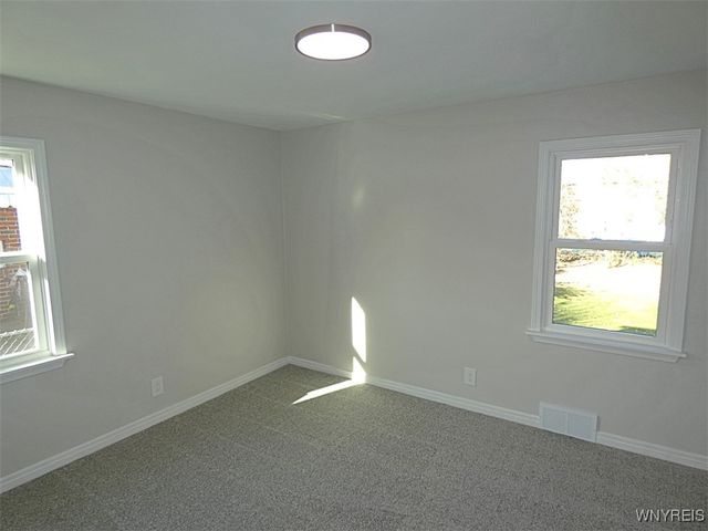 234 Treehaven Rd, Cheektowaga, NY 14215