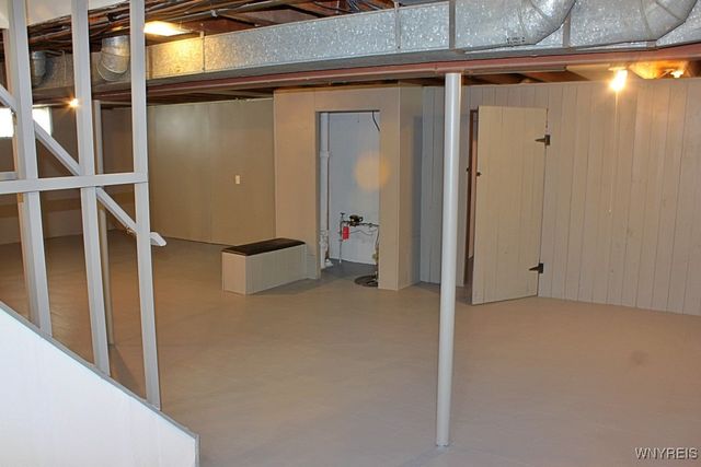 234 Treehaven Rd, Cheektowaga, NY 14215