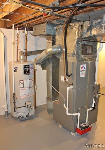 234 Treehaven Rd, Cheektowaga, NY 14215