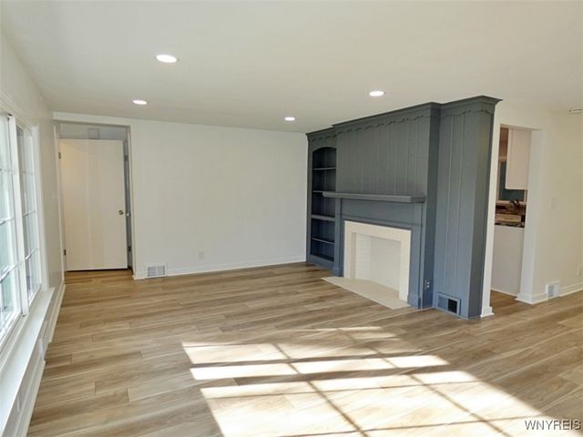 234 Treehaven Rd, Cheektowaga, NY 14215