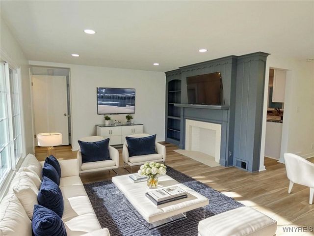 234 Treehaven Rd, Cheektowaga, NY 14215