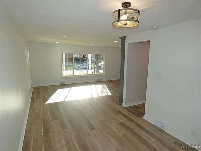 234 Treehaven Rd, Cheektowaga, NY 14215