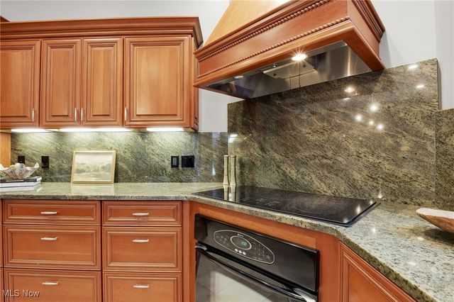 425 Woodside Avenue, Jefferson, OH 44047