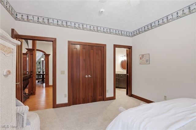 425 Woodside Avenue, Jefferson, OH 44047