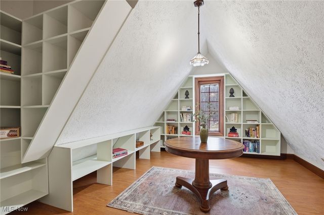 425 Woodside Avenue, Jefferson, OH 44047