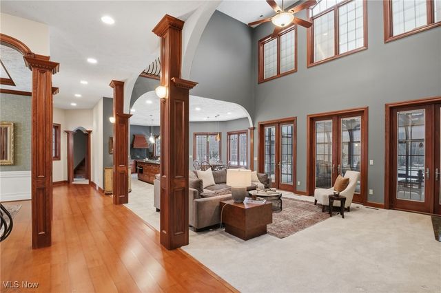 425 Woodside Avenue, Jefferson, OH 44047