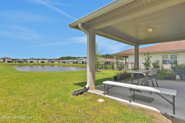 2016 AMBERLY Drive, Middleburg, FL 32068
