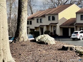 14 Idlewood 14, Bethel, CT 06801