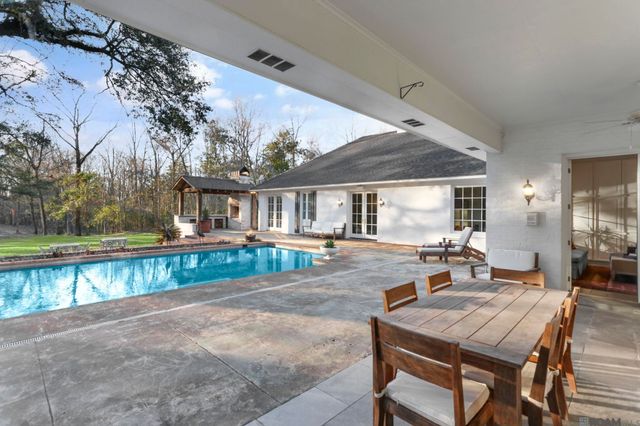 9551 Myrtles Ln, St Francisville, LA 70775