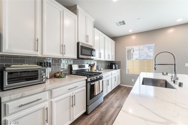 524 Shophia Skye Street 214, Henderson, NV 89052