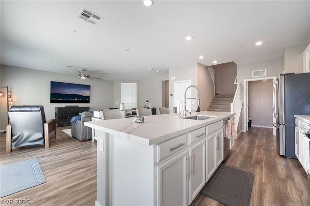524 Shophia Skye Street 214, Henderson, NV 89052