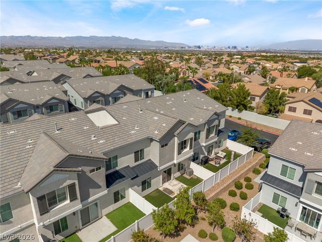 524 Shophia Skye Street 214, Henderson, NV 89052