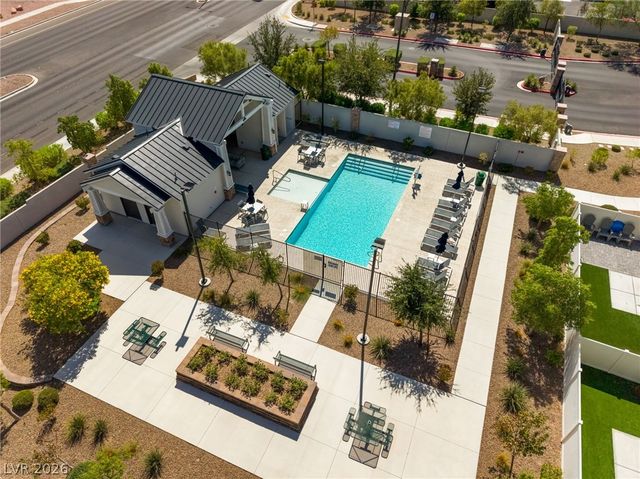 524 Shophia Skye Street 214, Henderson, NV 89052
