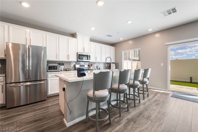524 Shophia Skye Street 214, Henderson, NV 89052