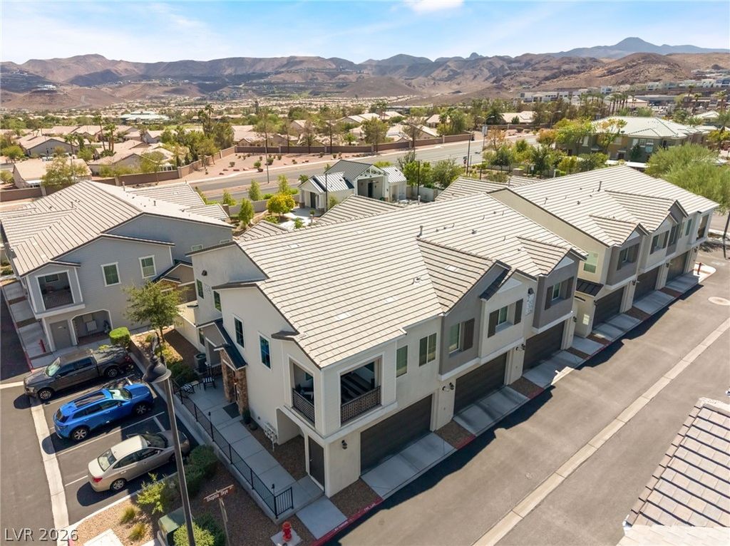 524 Shophia Skye Street 214, Henderson, NV 89052