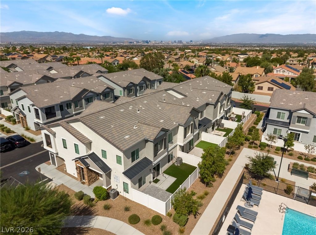 524 Shophia Skye Street 214, Henderson, NV 89052 — photo 3