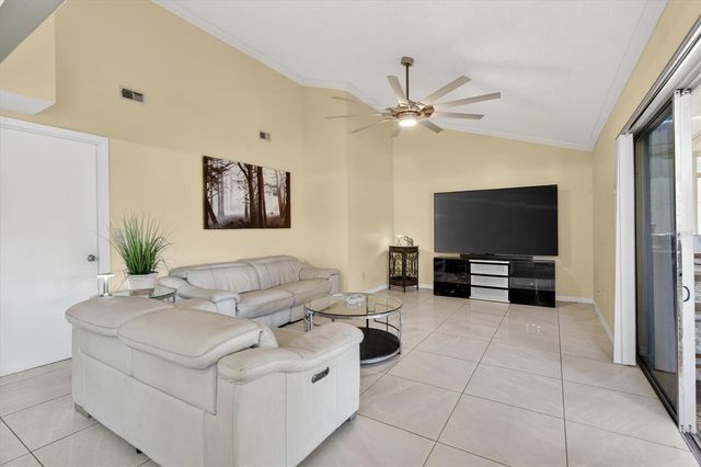 88 HARBOR OAKS CIRCLE, Safety Harbor, FL 34695