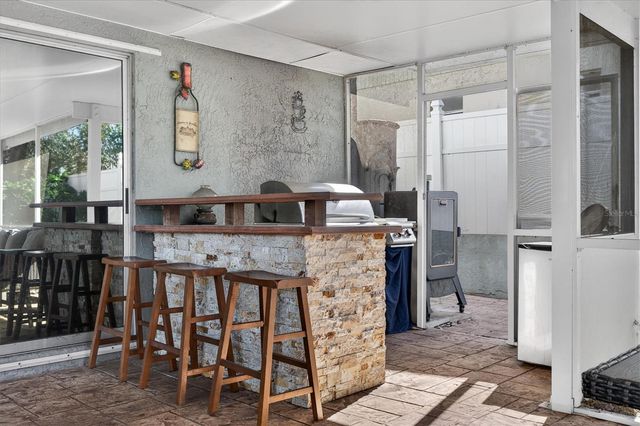 88 HARBOR OAKS CIRCLE, Safety Harbor, FL 34695