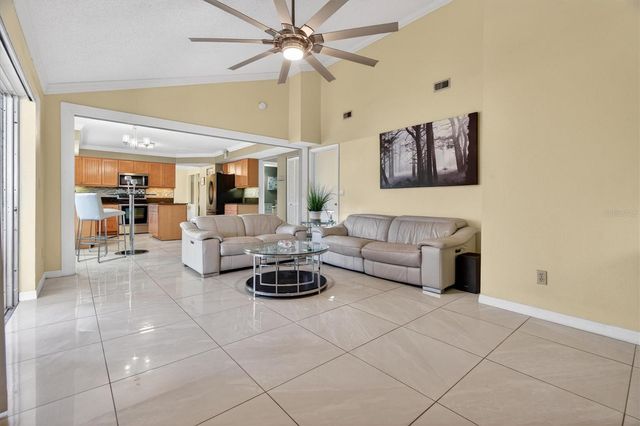 88 HARBOR OAKS CIRCLE, Safety Harbor, FL 34695