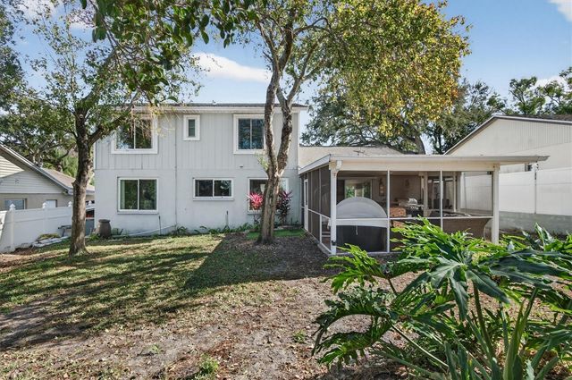 88 HARBOR OAKS CIRCLE, Safety Harbor, FL 34695