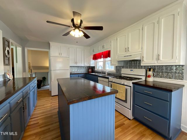 105 Idletime Drive, Greeneville, TN 37743