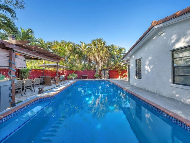 2790 NW 91st Avenue, Coral Springs, FL 33065