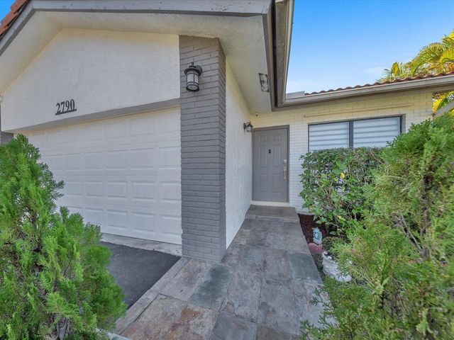 2790 NW 91st Avenue, Coral Springs, FL 33065