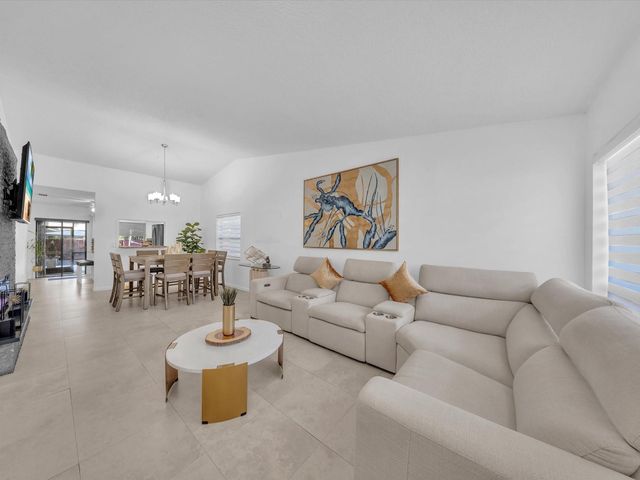 2790 NW 91st Avenue, Coral Springs, FL 33065