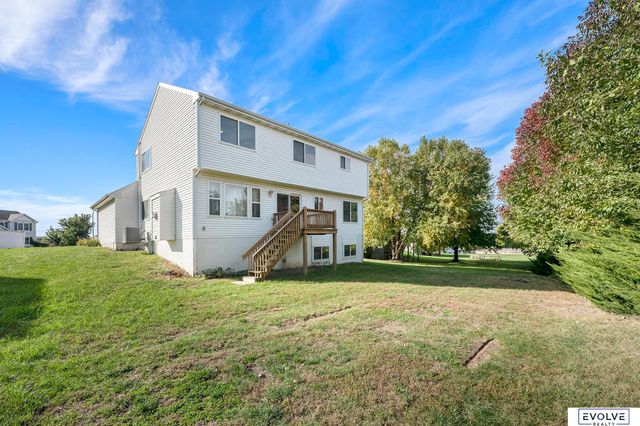 7822 S 97th Circle, La Vista, NE 68128
