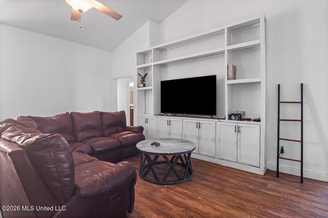 4925 Winsor Cove, D'iberville, MS 39540