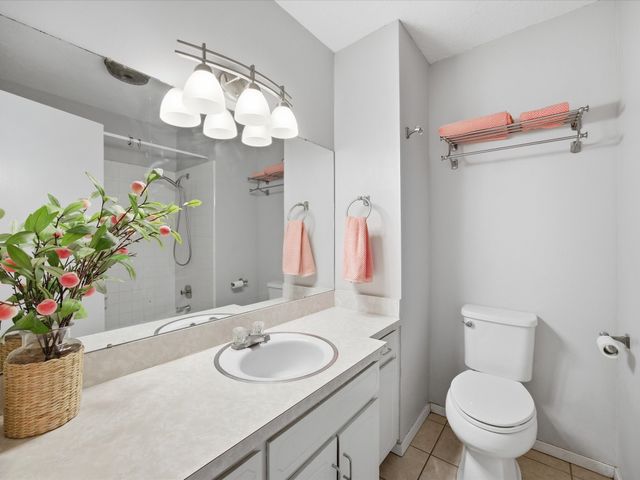 7621 Meadowbrook Drive, Watauga, TX 76148