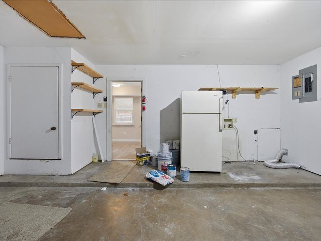 7621 Meadowbrook Drive, Watauga, TX 76148